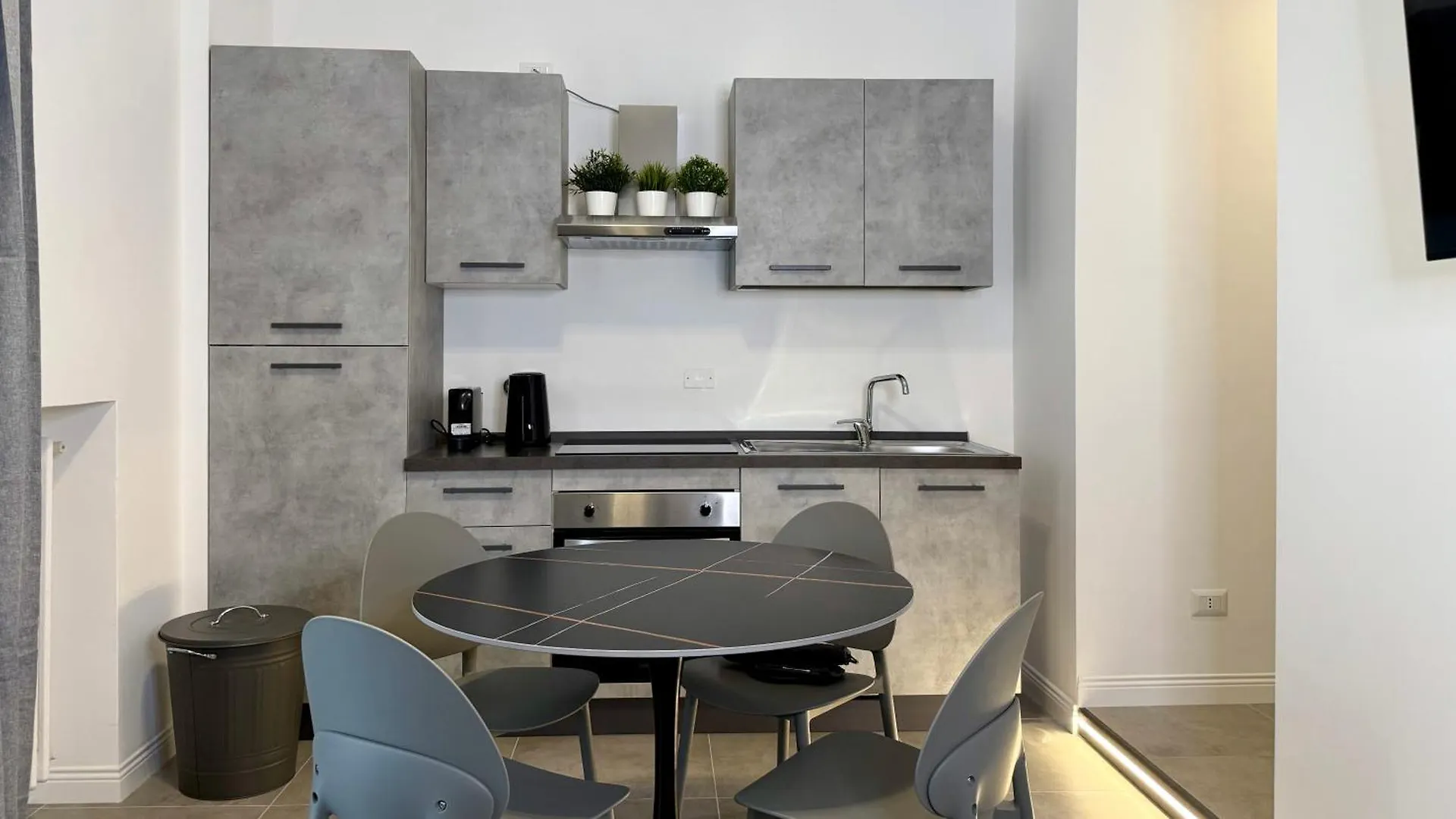 Laus Andrea Da Bari Luxury Design Apartment 1 0*,