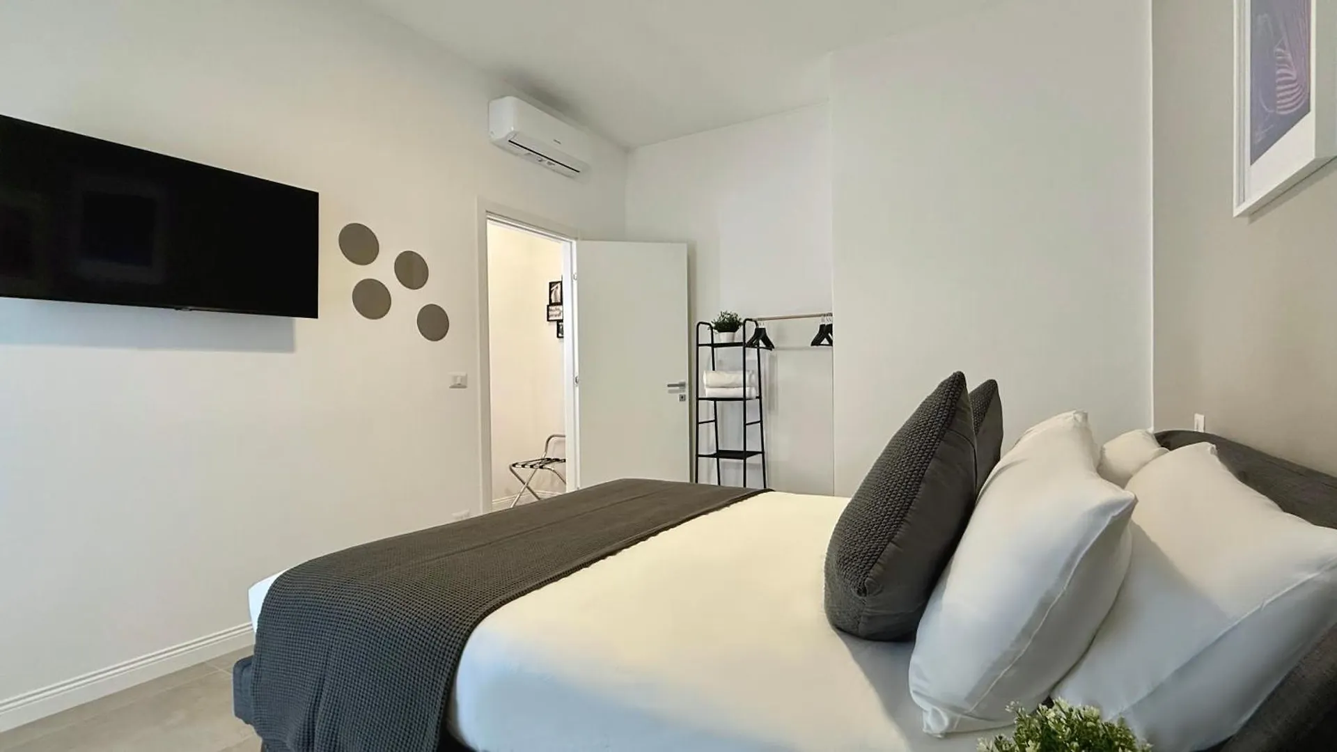 Laus Andrea Da Bari Luxury Design Apartment 1